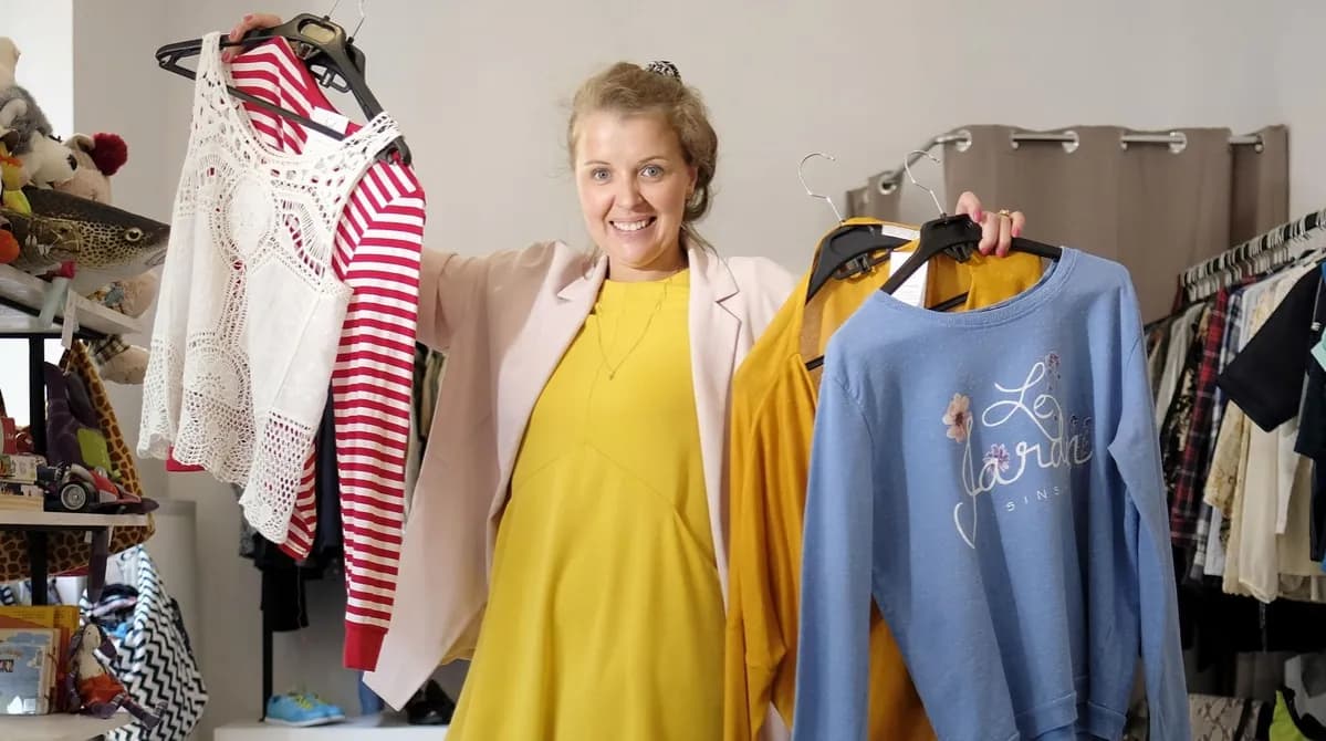 Czy można oddać ubrania do domu samotnej matki? Sprawdź zasady i miejsca pomocy